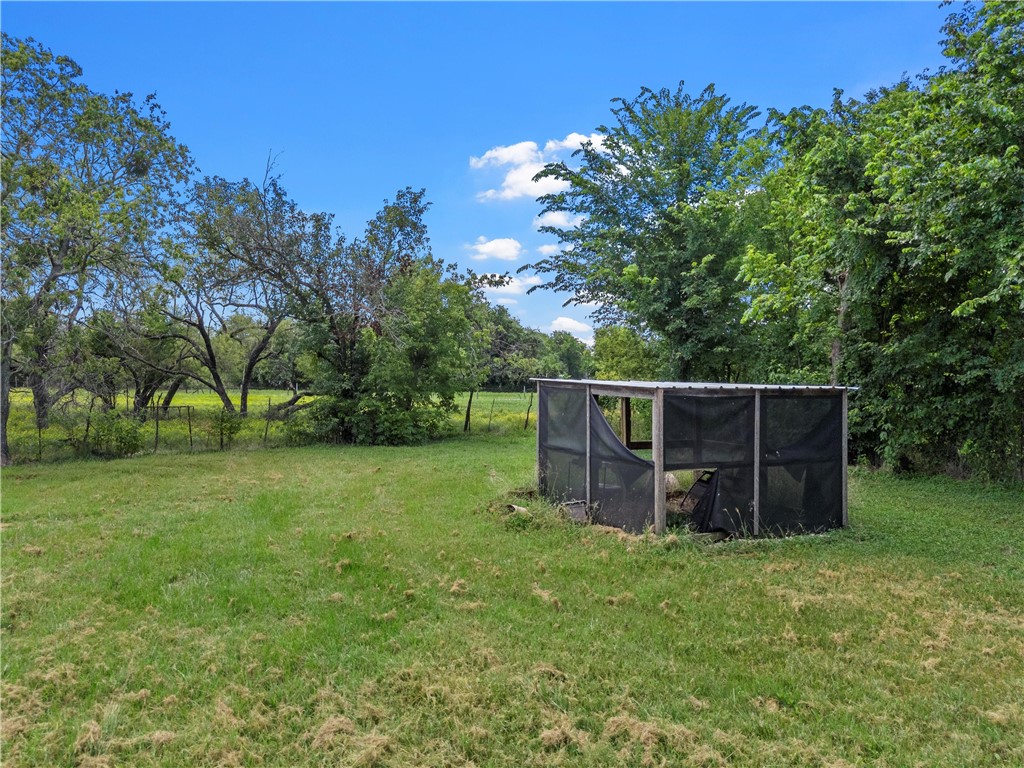 0 Concord Road Waco, TX 76705 - Photo 11 of 16 a backyard of a house with lots of green space