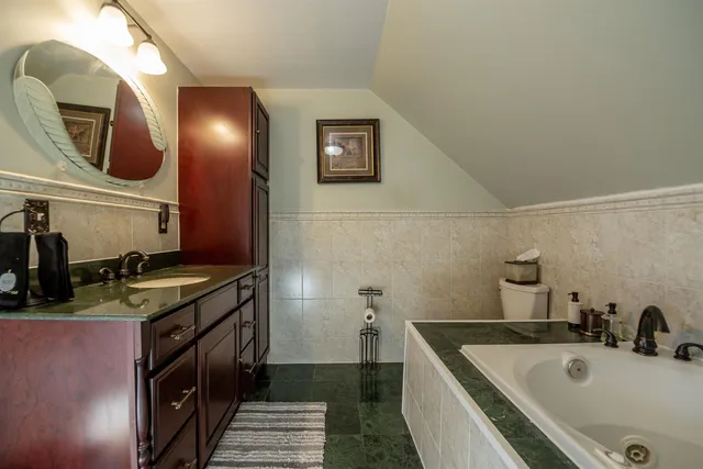 $525,000 | 28 Millham Court, South Burlington, VT 05403