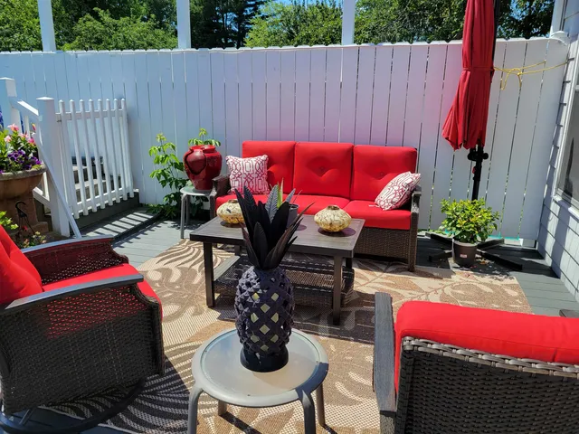 $525,000 | 28 Millham Court, South Burlington, VT 05403