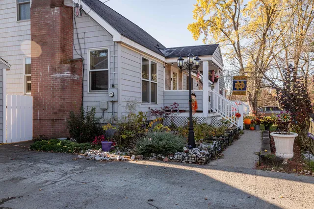 $525,000 | 28 Millham Court, South Burlington, VT 05403