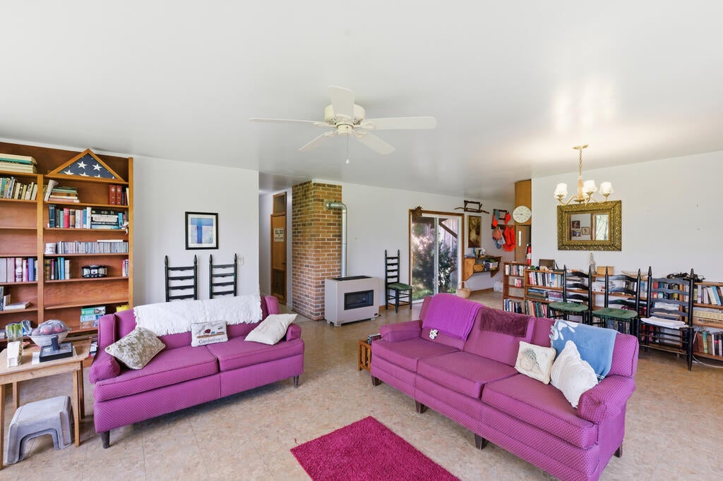4020 Freestone Valley Road Tannersville, VA 24377 - Photo 19 of 109 Gallery Image 19