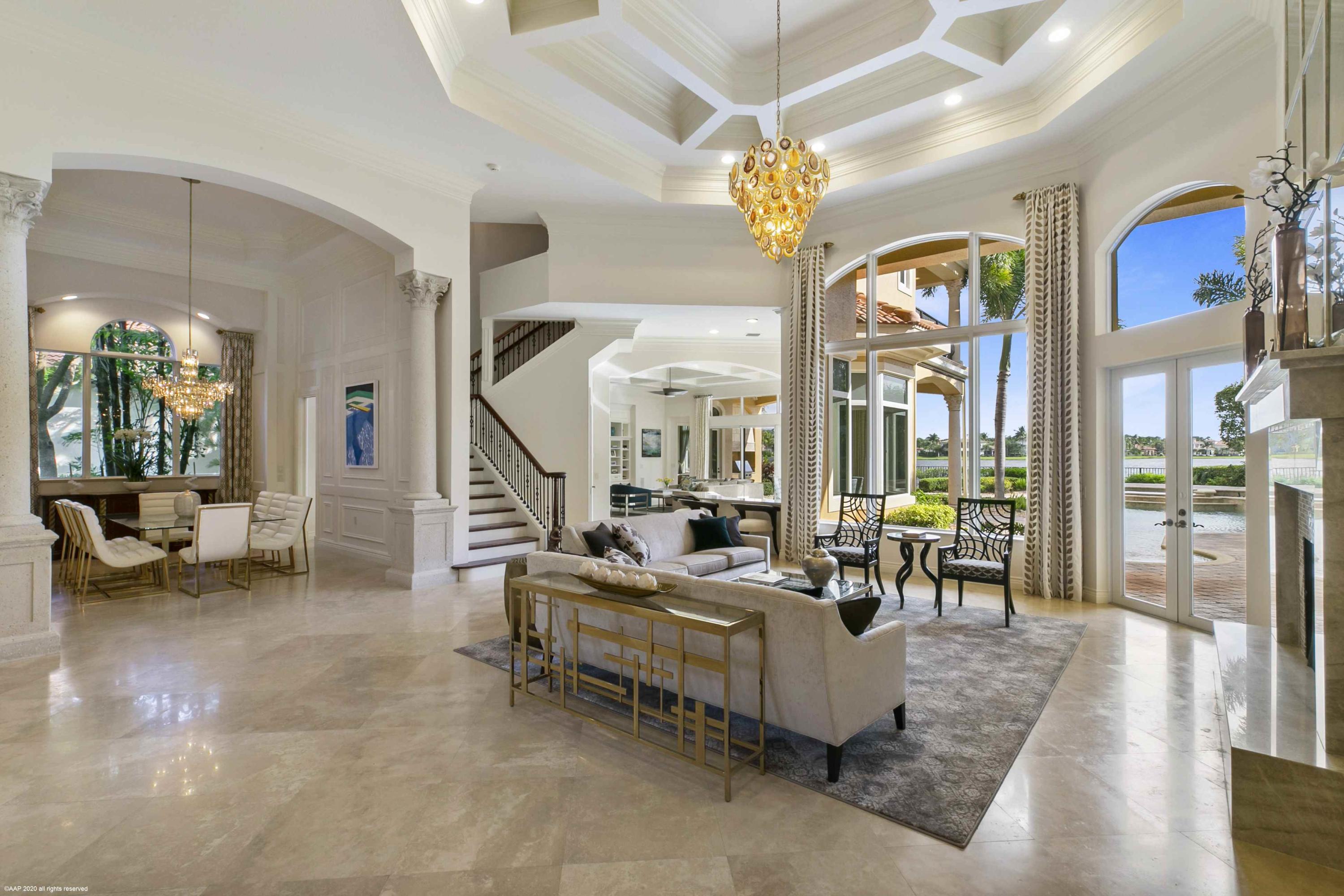 127 Playa Rienta Palm Beach Gardens, FL 33418 - Photo 12 of 51 Living Room