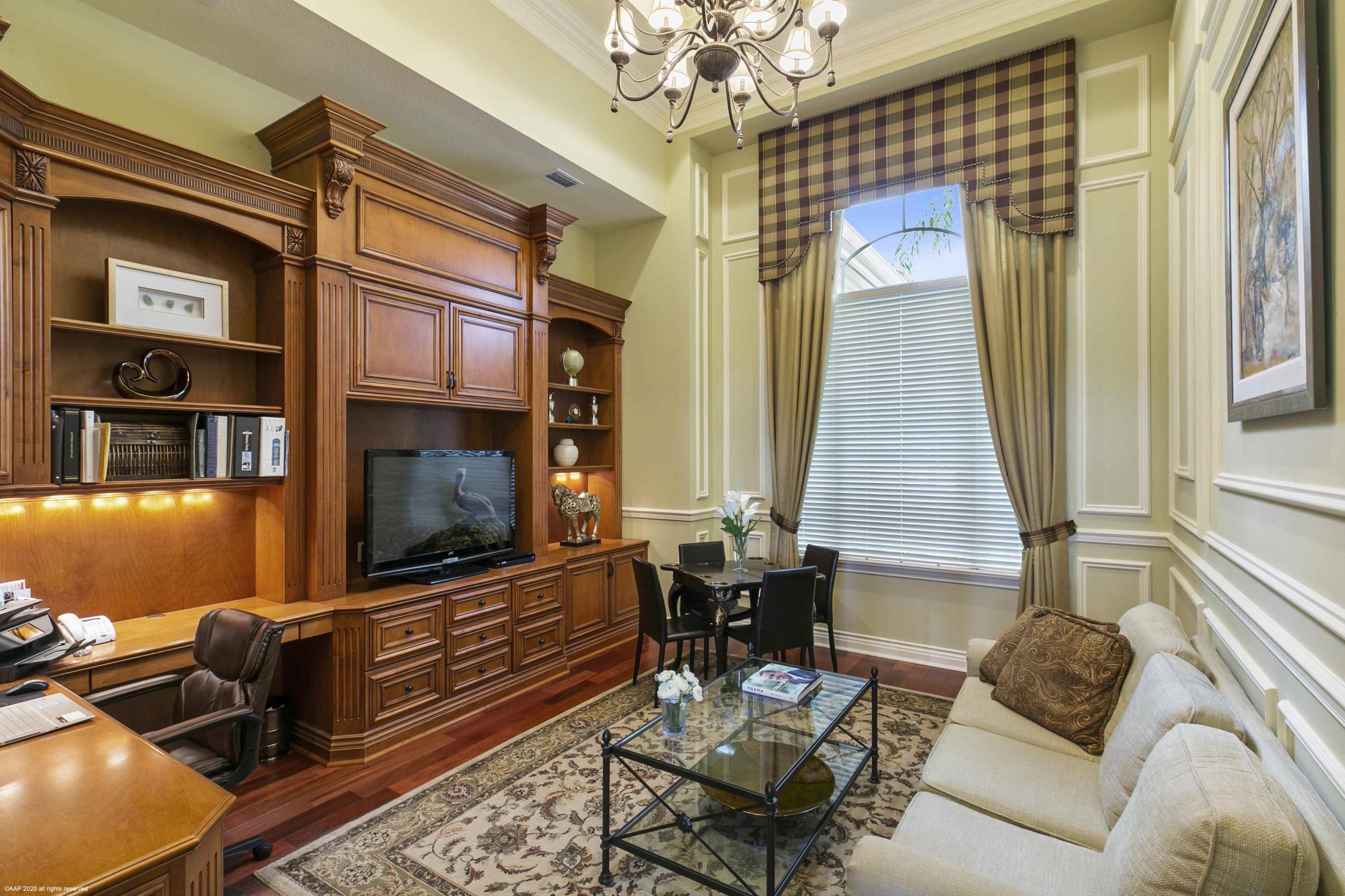 127 Playa Rienta Palm Beach Gardens, FL 33418 - Photo 36 of 51 Office/Den