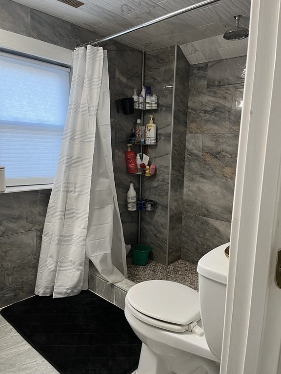 8 Vesey Road Randolph, MA 02368 - Photo 7 of 15 Gallery Image 7