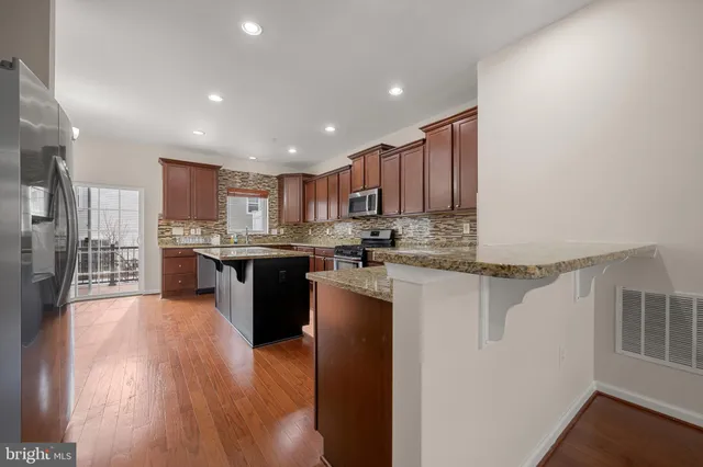 $555,000 | 7997 Alchemy Way, Elkridge, MD 21075