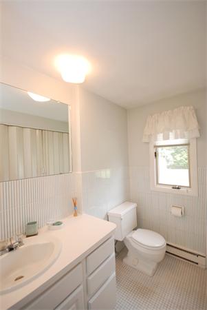 7 Elena Road Lexington, MA 02421 - Photo 10 of 20