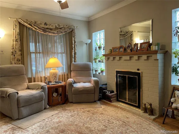 $3,350 | 1143 South Corona Street, Denver, CO 80210