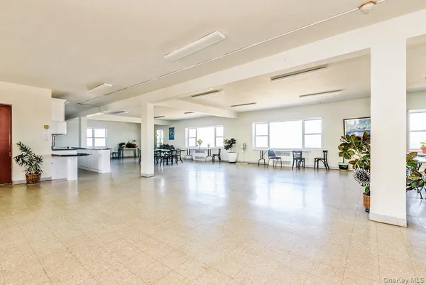 $454,900 | 370 West Broadway, Unit 4J, Long Beach, NY 11561