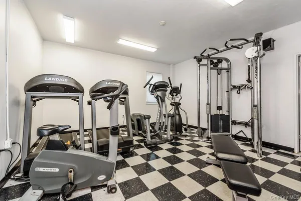 $454,900 | 370 West Broadway, Unit 4J, Long Beach, NY 11561