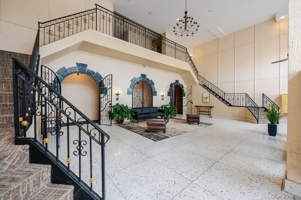 $454,900 | 370 West Broadway, Unit 4J, Long Beach, NY 11561