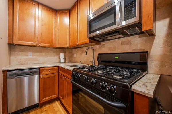 $454,900 | 370 West Broadway, Unit 4J, Long Beach, NY 11561