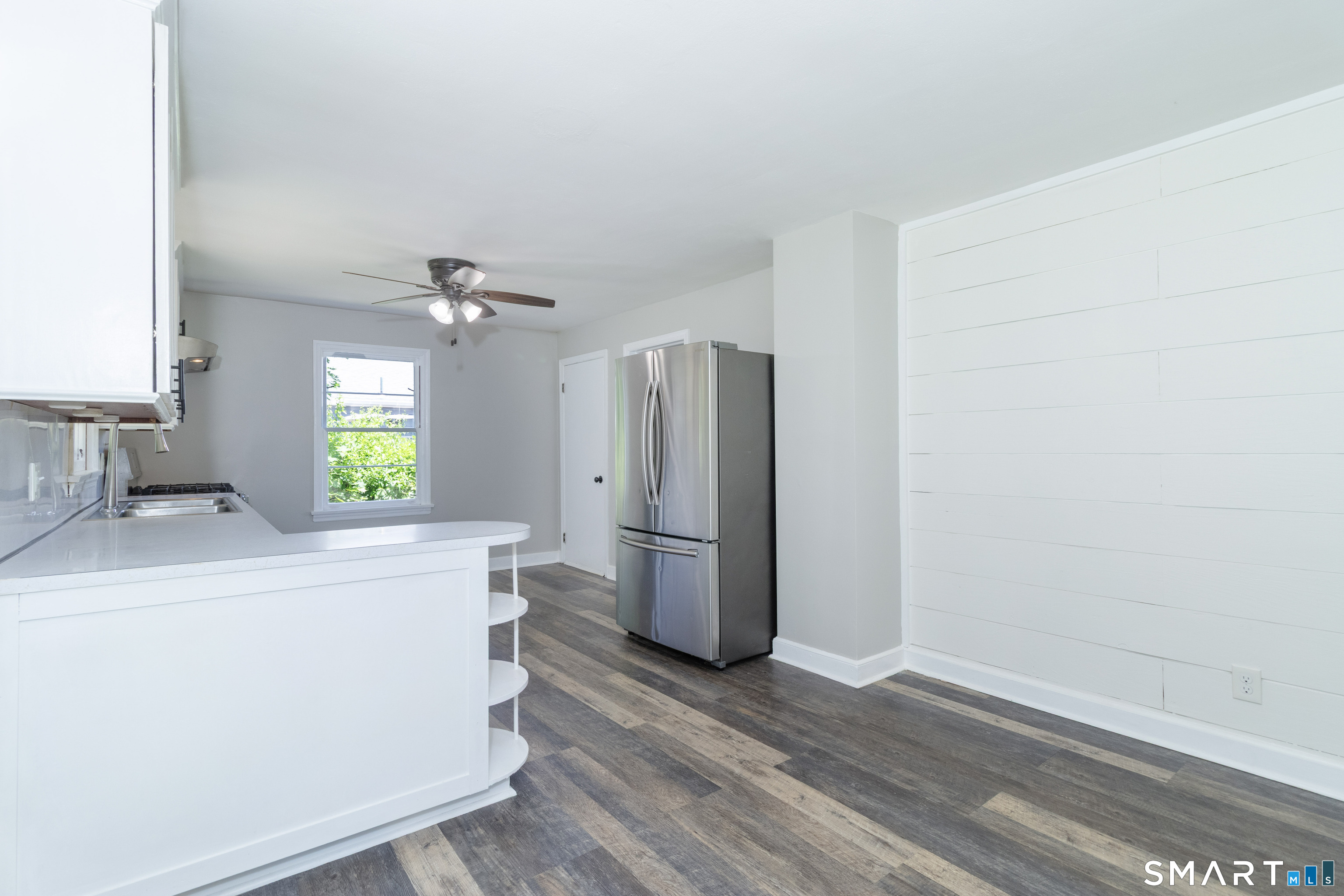 69 Spring Garden Avenue Waterbury, CT 06708 - Photo 8 of 33