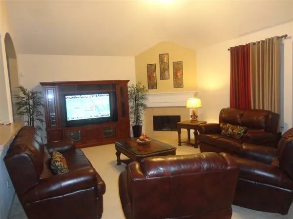 $2,550 | 114 Bryce Branch Circle, The Woodlands, TX 77382