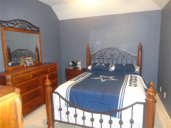 $2,550 | 114 Bryce Branch Circle, The Woodlands, TX 77382