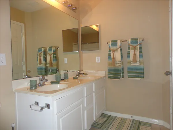 $2,550 | 114 Bryce Branch Circle, The Woodlands, TX 77382