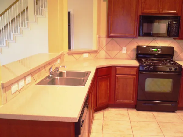 $2,550 | 114 Bryce Branch Circle, The Woodlands, TX 77382