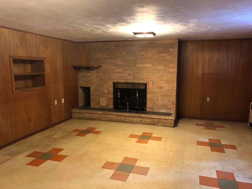 5572 Aiken Road McKees Rocks, PA 15136 - Photo 21 of 24