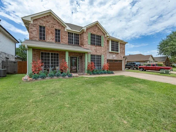 $450,000 | 4008 Falcon Ridge Drive, Haltom City, TX 76137