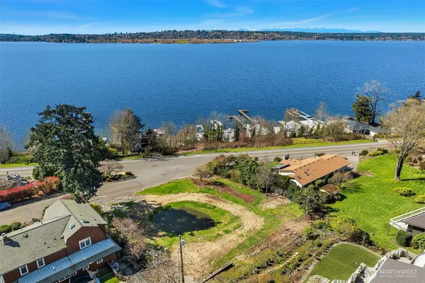 $2,300,000 | 508 8th Avenue West, Unit A, Kirkland, WA 98033