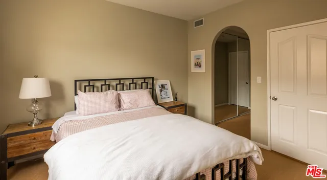 $1,395,000 | 930 North Doheny Drive, Unit 305, West Hollywood, CA 90069