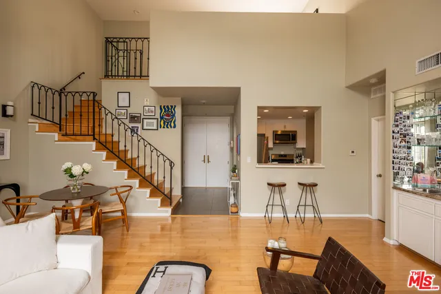 $1,395,000 | 930 North Doheny Drive, Unit 305, West Hollywood, CA 90069