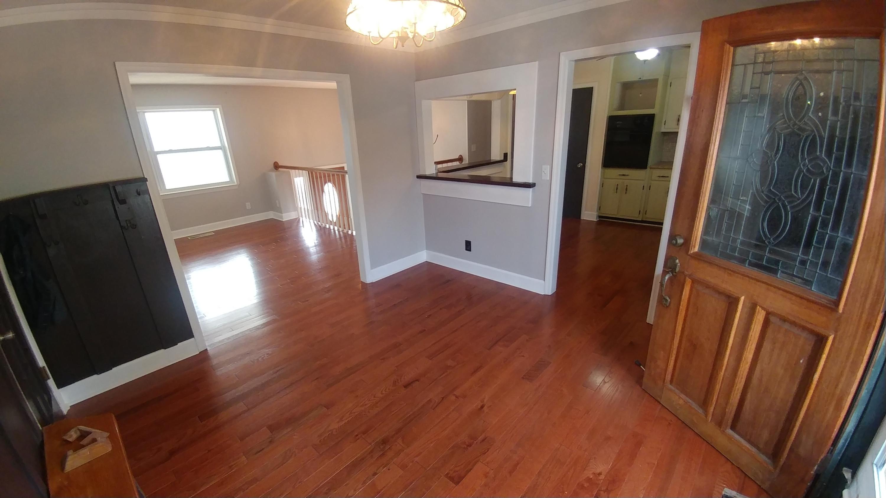 423 Isbill Road Chattanooga, TN 37419 - Photo 12 of 62 Main Level, Mud Room / Entry