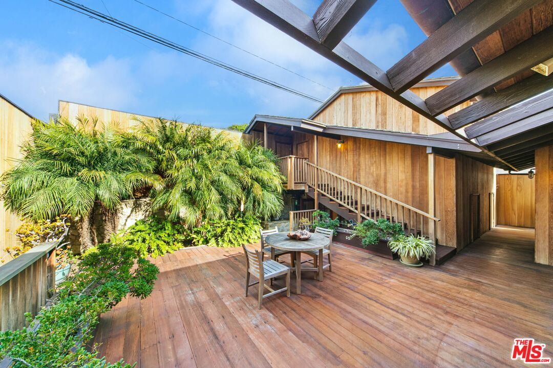 24542 Malibu Road Malibu, CA 90265 - Photo 15 of 21