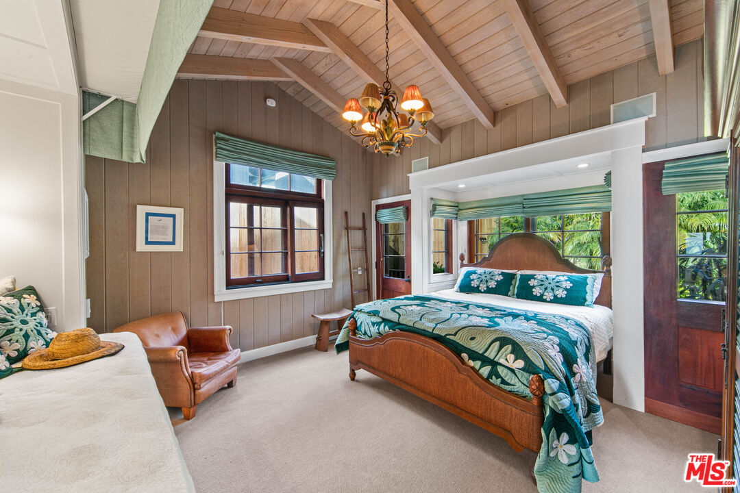 24542 Malibu Road Malibu, CA 90265 - Photo 9 of 21