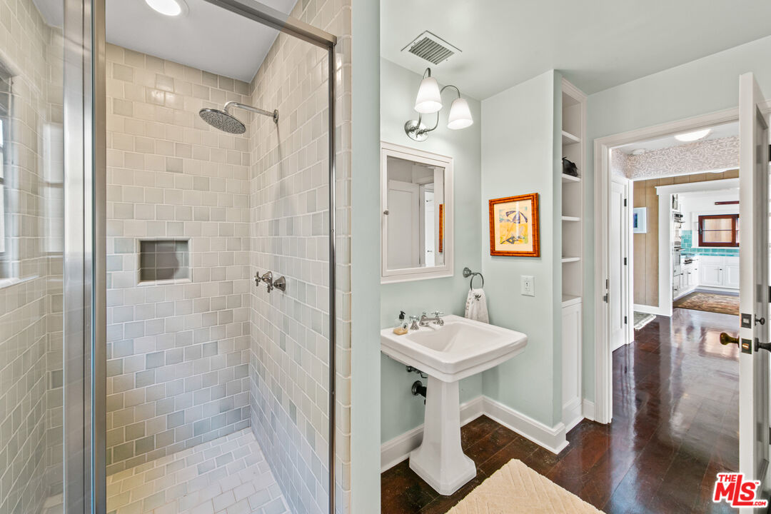 24542 Malibu Road Malibu, CA 90265 - Photo 10 of 21