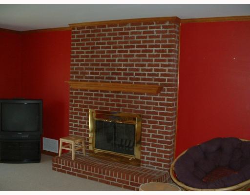 1412 Jefferson Heights Road Pittsburgh, PA 15235 - Photo 17 of 18 Den/Family/Great Room.