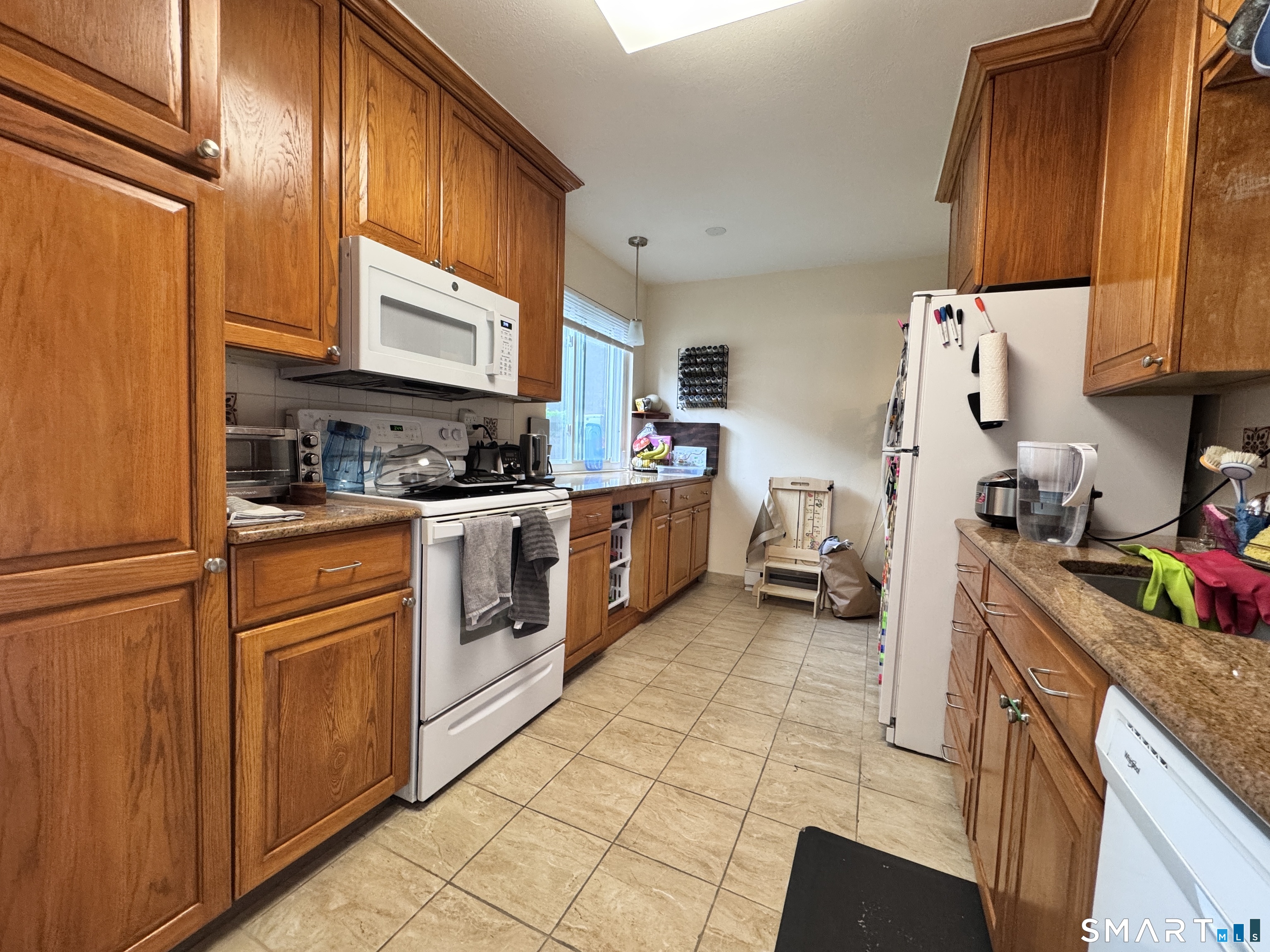 59 Rock Spring Road, Unit 28 Stamford, CT 06906 - Photo 8 of 37