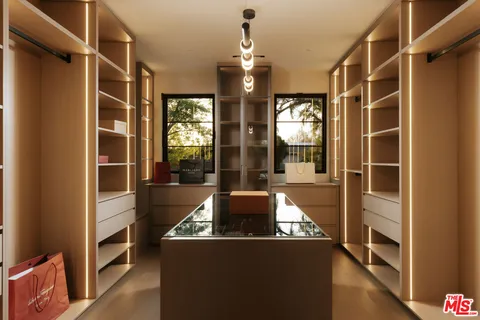 $4,995,000 | 4634 Ethel Avenue, Sherman Oaks, CA 91423