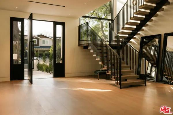 $4,875,000 | 4634 Ethel Avenue, Sherman Oaks, CA 91423