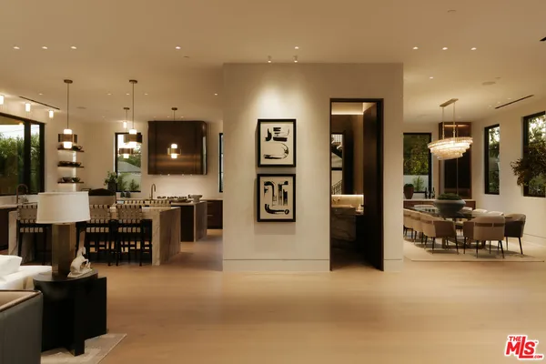 $4,875,000 | 4634 Ethel Avenue, Sherman Oaks, CA 91423