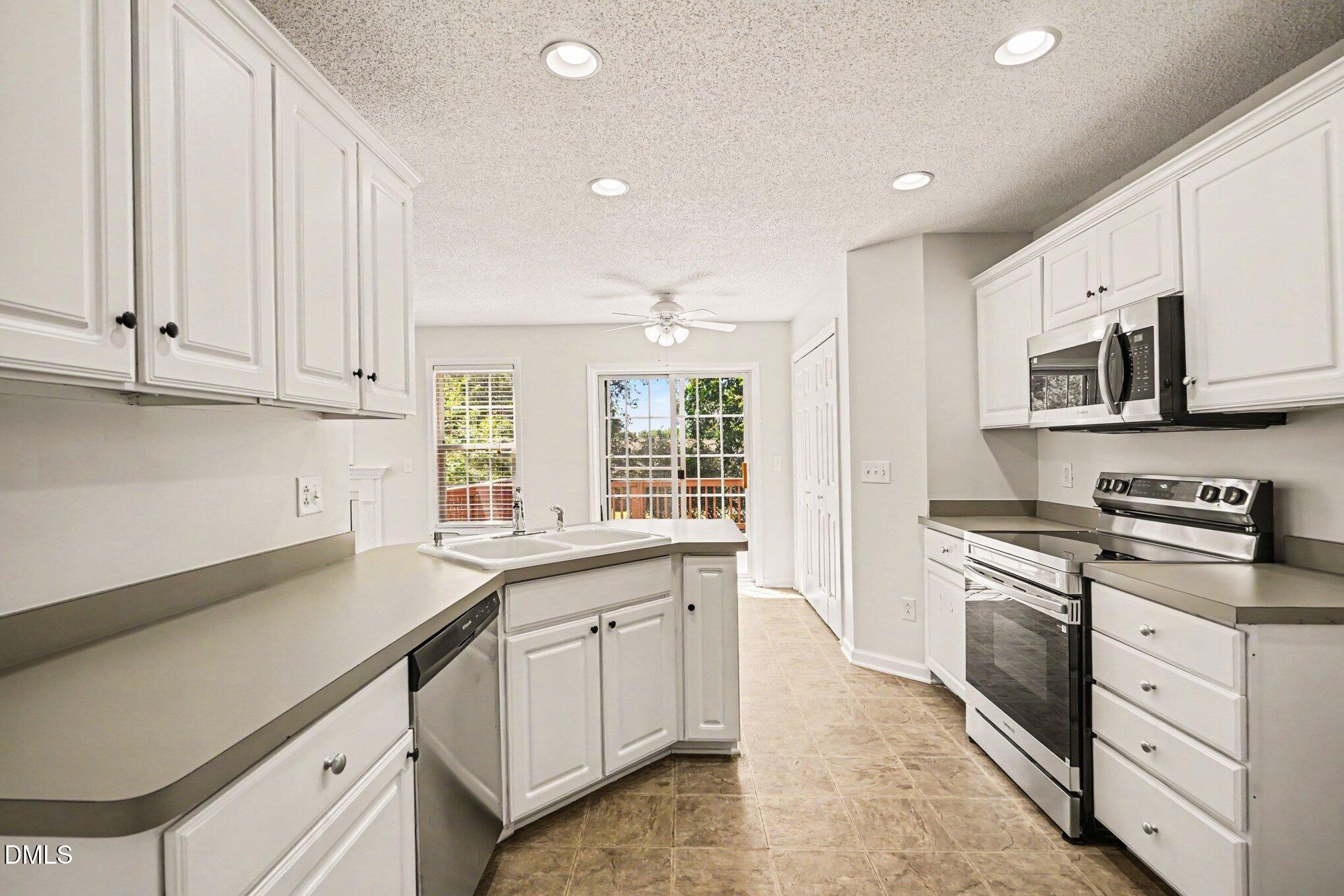 100 Ruth Ann Lane Broadway, NC 27505 - Photo 13 of 37