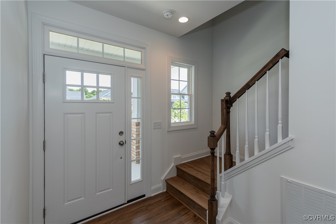 215 Thorncliff Road Ashland, VA 23005 - Photo 2 of 18 MOVE-IN READY NOW!