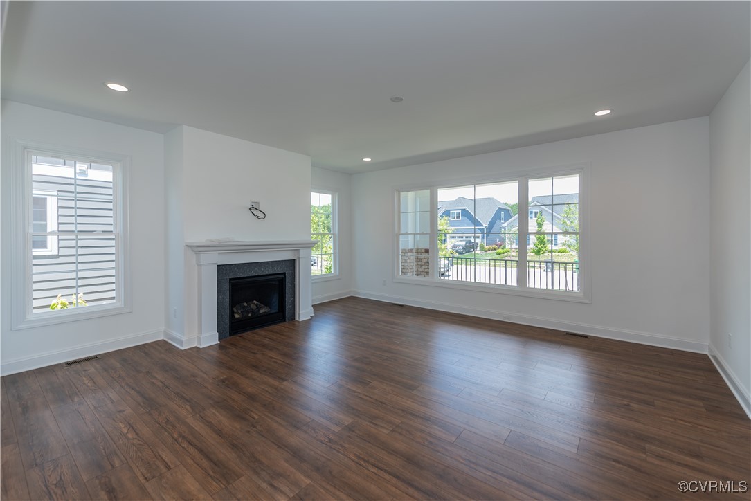 215 Thorncliff Road Ashland, VA 23005 - Photo 9 of 18 MOVE-IN READY NOW!