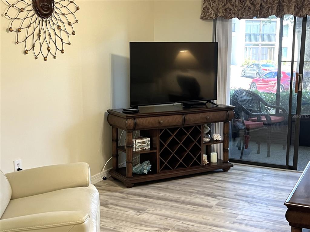 2655 Pine Ridge Way North, Unit B1 Palm Harbor, FL 34684 - Photo 10 of 40