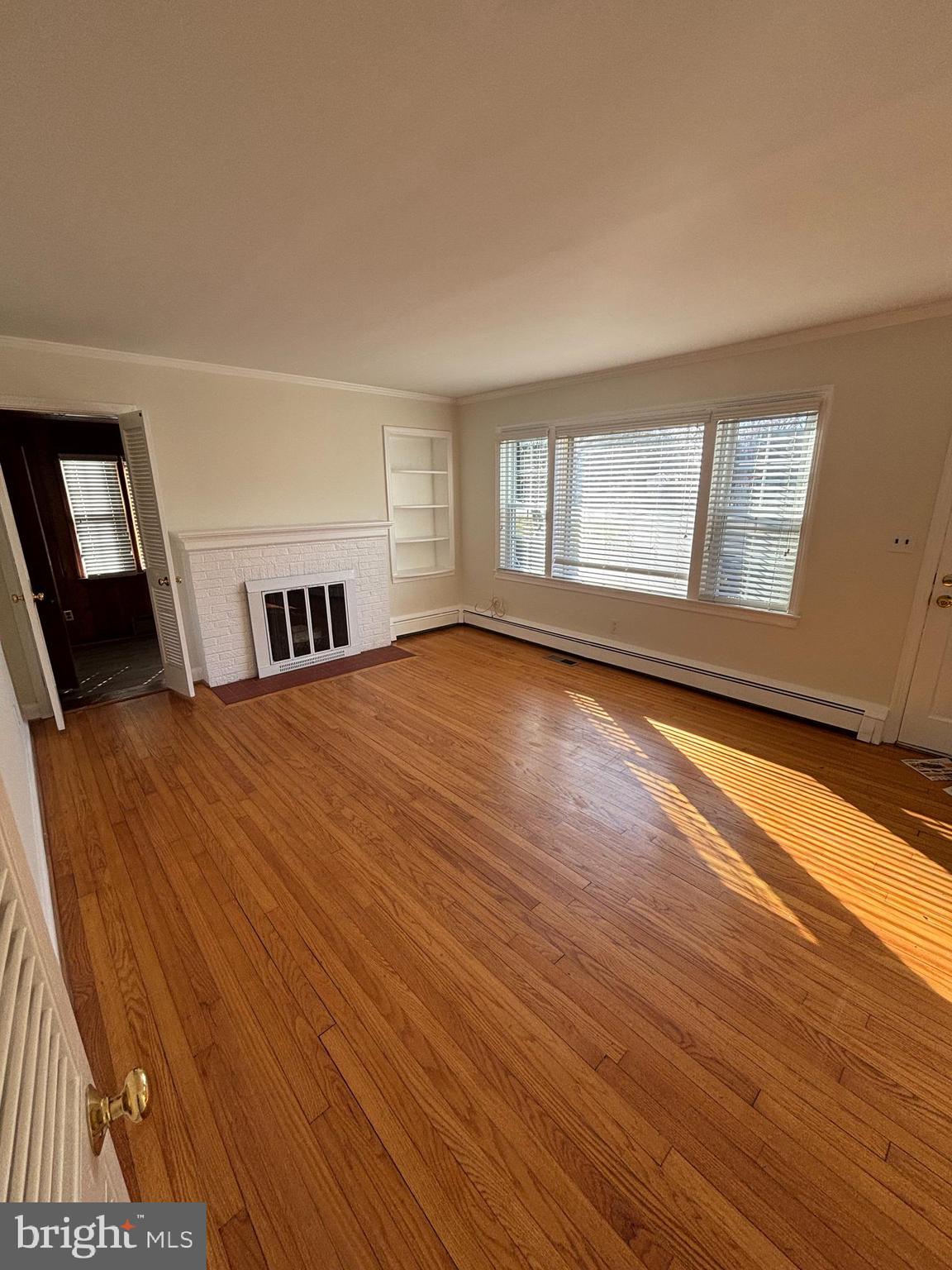 9031 Sudley Road Manassas, VA 20110 - Photo 4 of 10 Gallery Image 4
