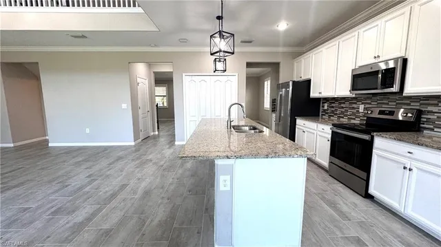 $4,500 | 19641 The Pl Boulevard, Estero, FL 33928