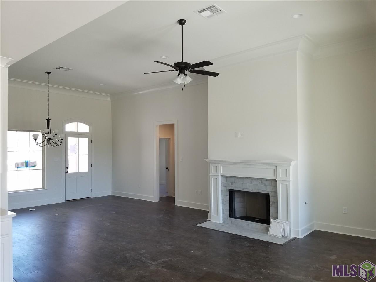 519 Flycatcher Drive Baton Rouge, LA 70810 - Photo 2 of 5