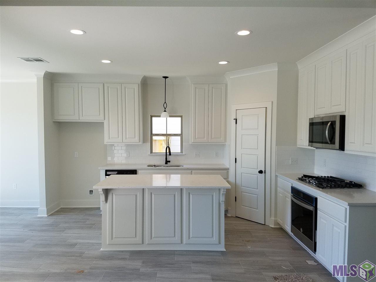 519 Flycatcher Drive Baton Rouge, LA 70810 - Photo 3 of 5