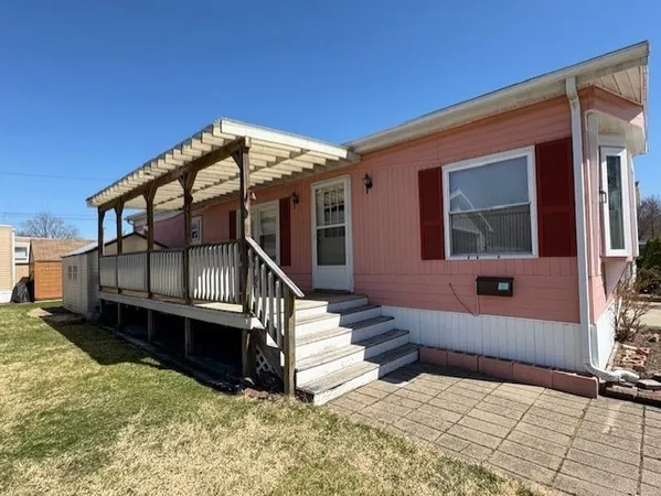 $95,000 | 300 East Washington Street, Unit 11R, North Attleboro, MA 02760