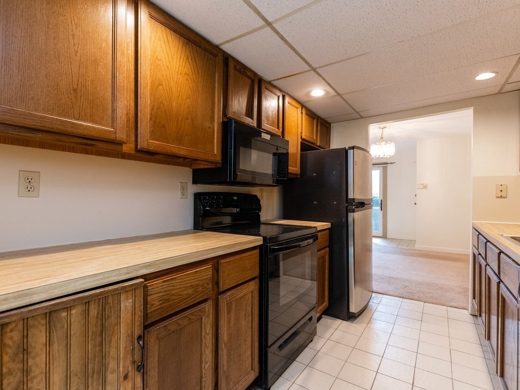 43 Angleside Road, Unit 1 Waltham, MA 02453 - Photo 10 of 27 Gallery Image 10