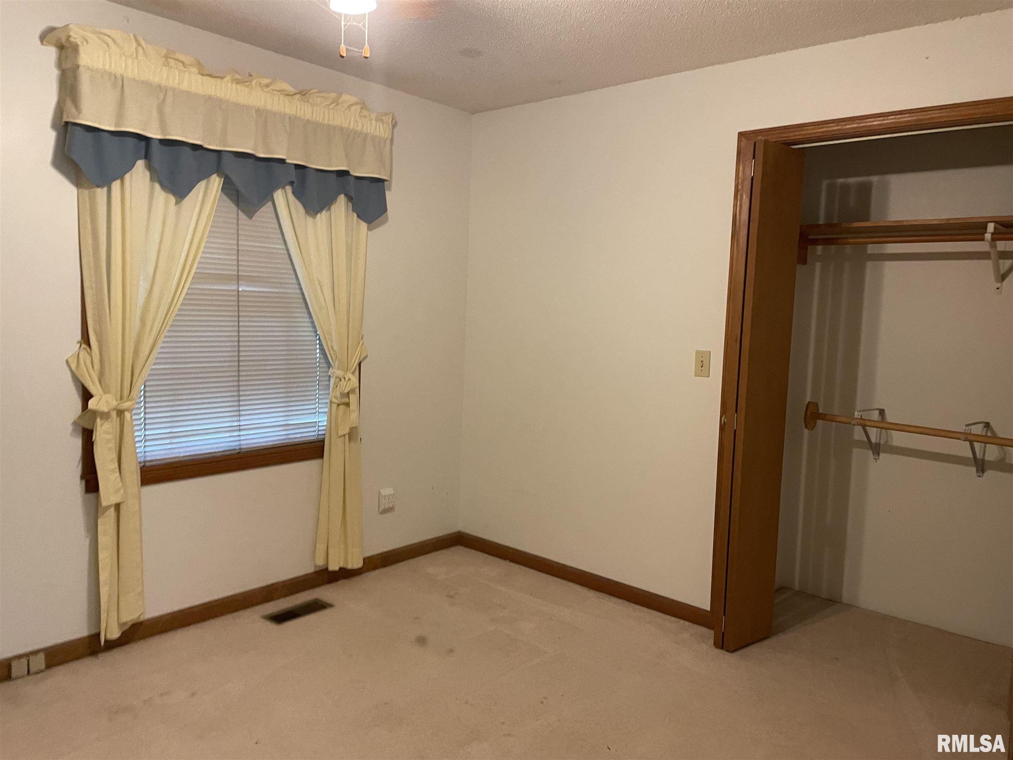 14640 Eastland Road Marion, IL 62959 - Photo 17 of 20 Gallery Image 17