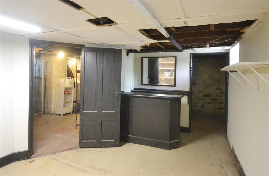 118 King Philip Road Worcester, MA 01606 - Photo 23 of 28 a view of a storage & utility room