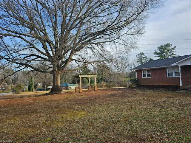 $295,000 | 2230 Independence Road, Winston-Salem, NC 27106