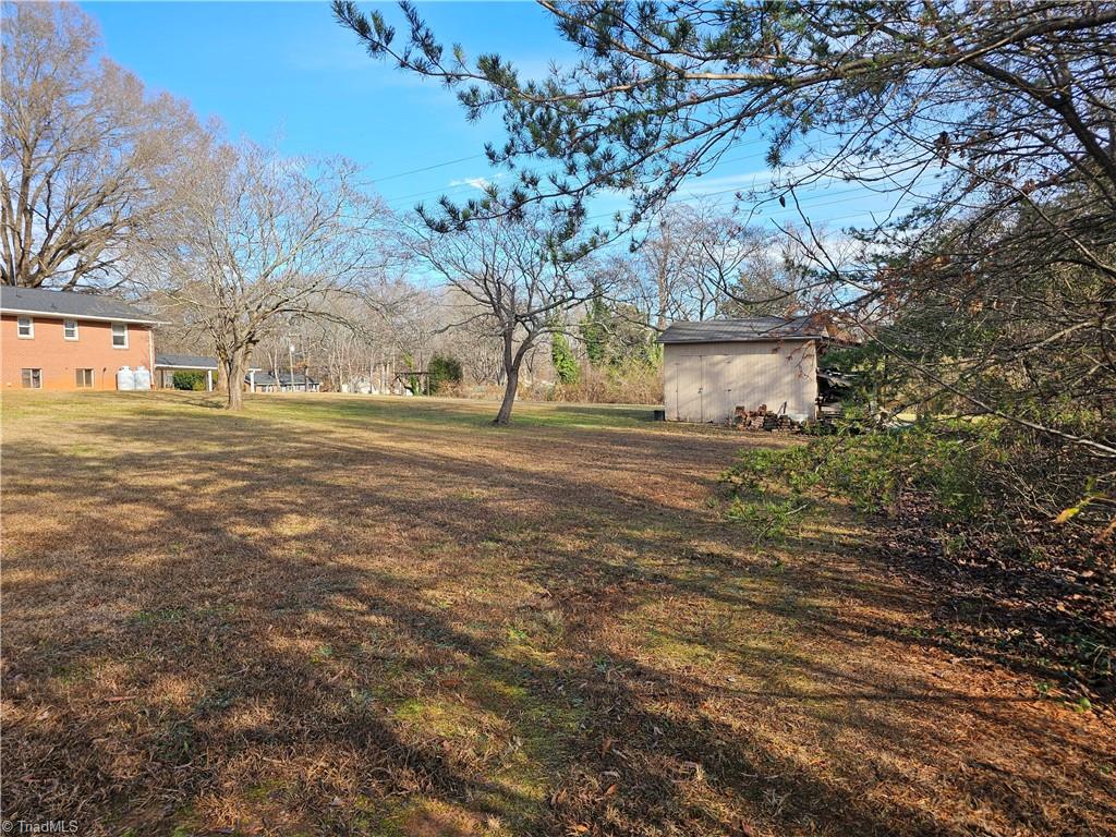 2230 Independence Road Winston-Salem, NC 27106 - Photo 12 of 41