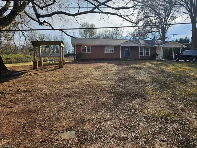 $295,000 | 2230 Independence Road, Winston-Salem, NC 27106