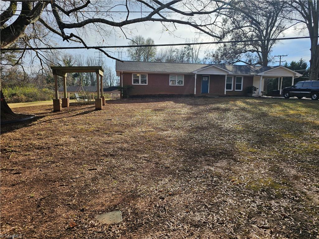 2230 Independence Road Winston-Salem, NC 27106 - Photo 3 of 41